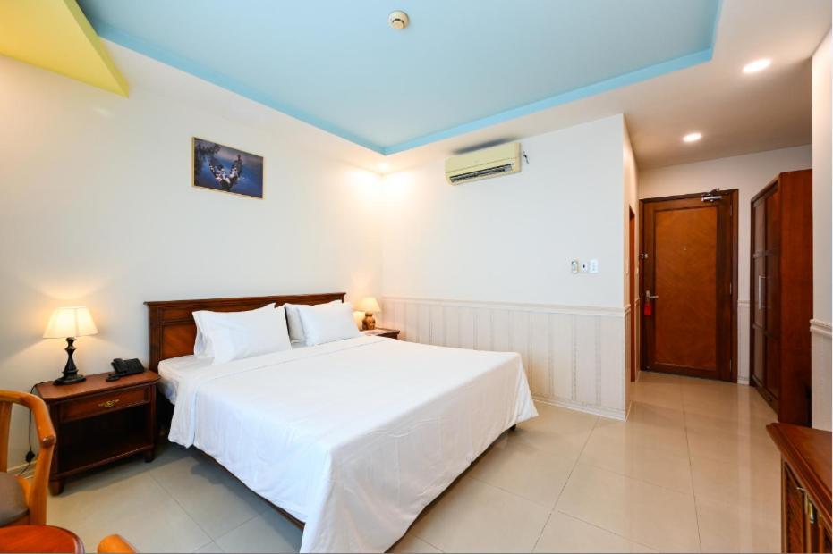 Khách sạn New Sunny1